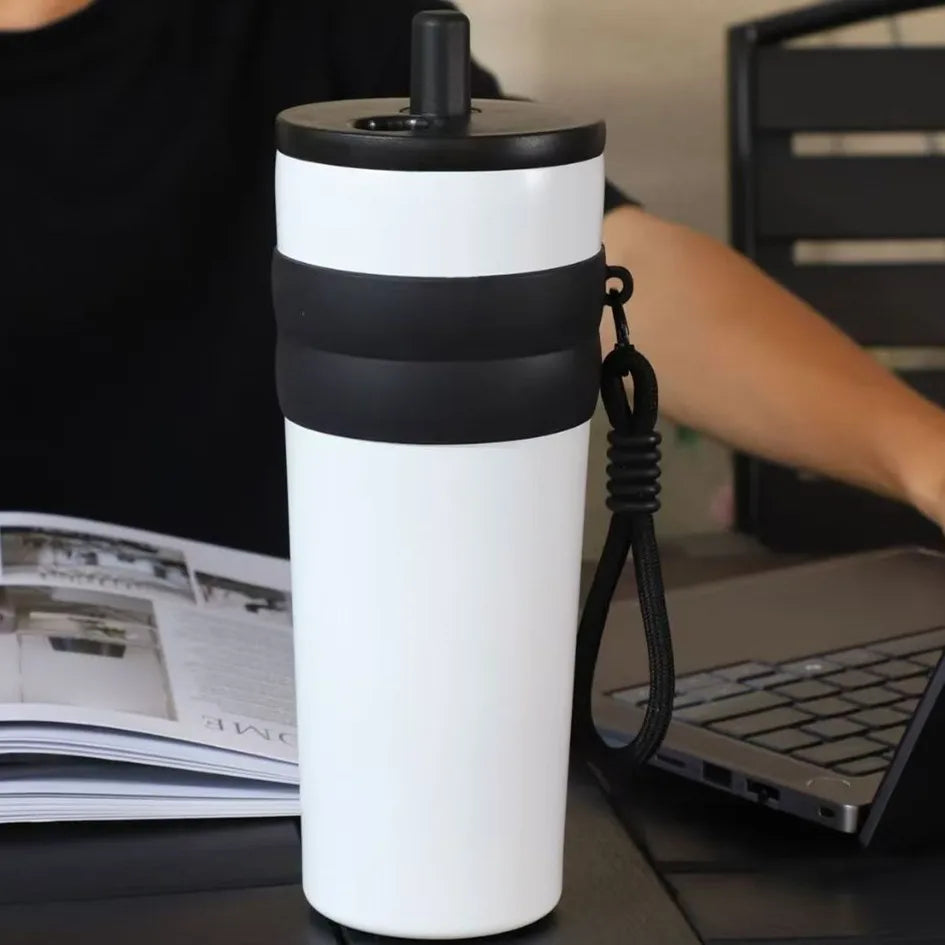 700ml Insulated Travel Thermos with Straw — Leak-Proof