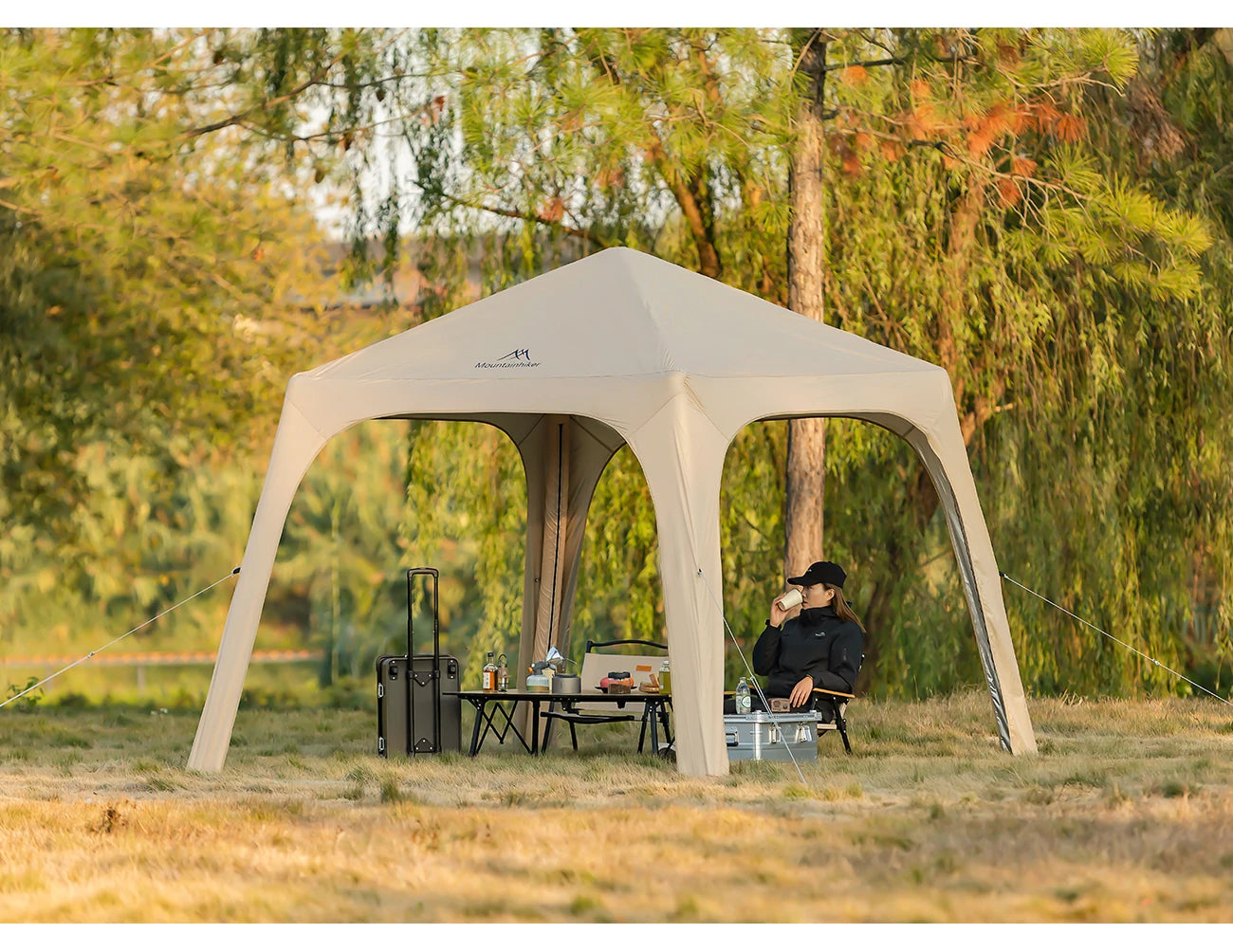 MOUNTAINHIKER Inflatable Camping Tent Easy To Set Up Suitable for All Seasons Accommodates 4-6 People Outdoor Dome Tent 2000+